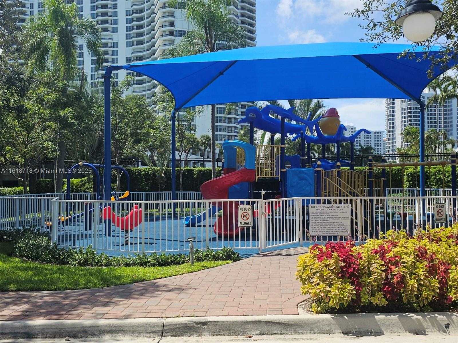 Small Image of 3600 MYSTIC POINTE DR #1607, Aventura Number 13