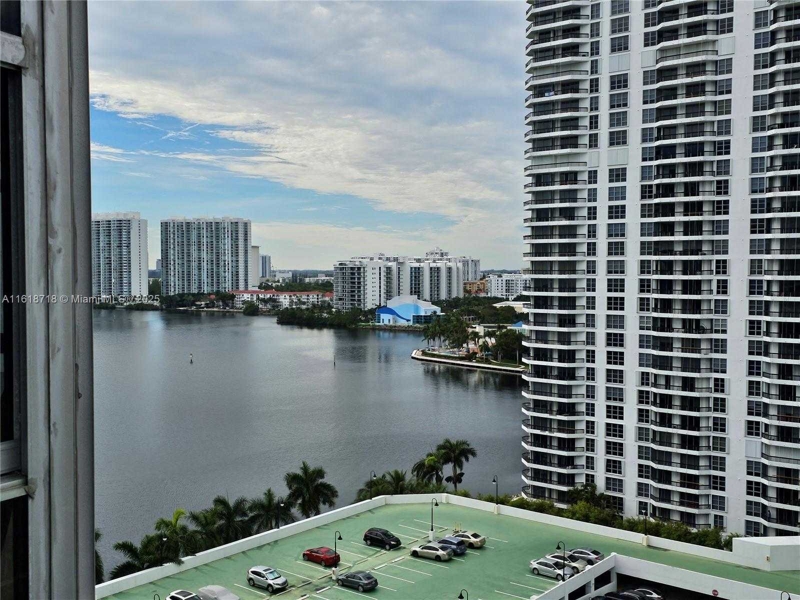 Small Image of 3600 MYSTIC POINTE DR #1607, Aventura Number 21