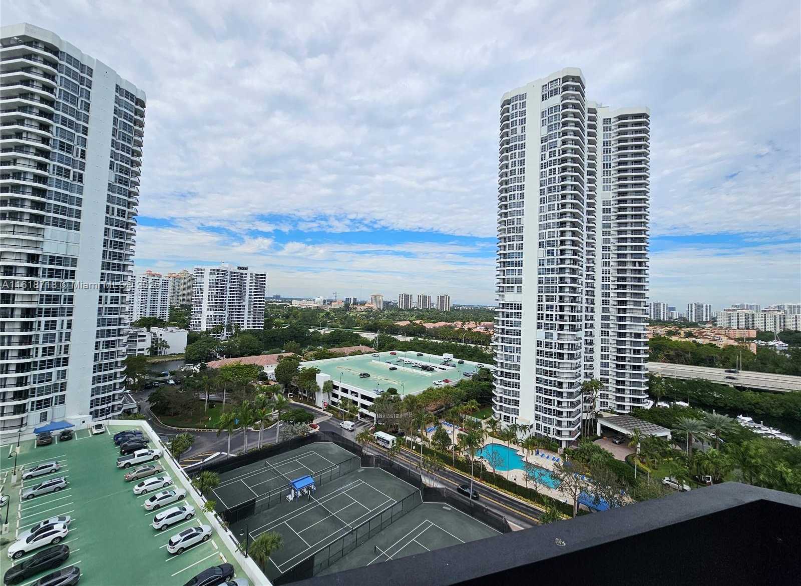 Small Image of 3600 MYSTIC POINTE DR #1607, Aventura Number 22