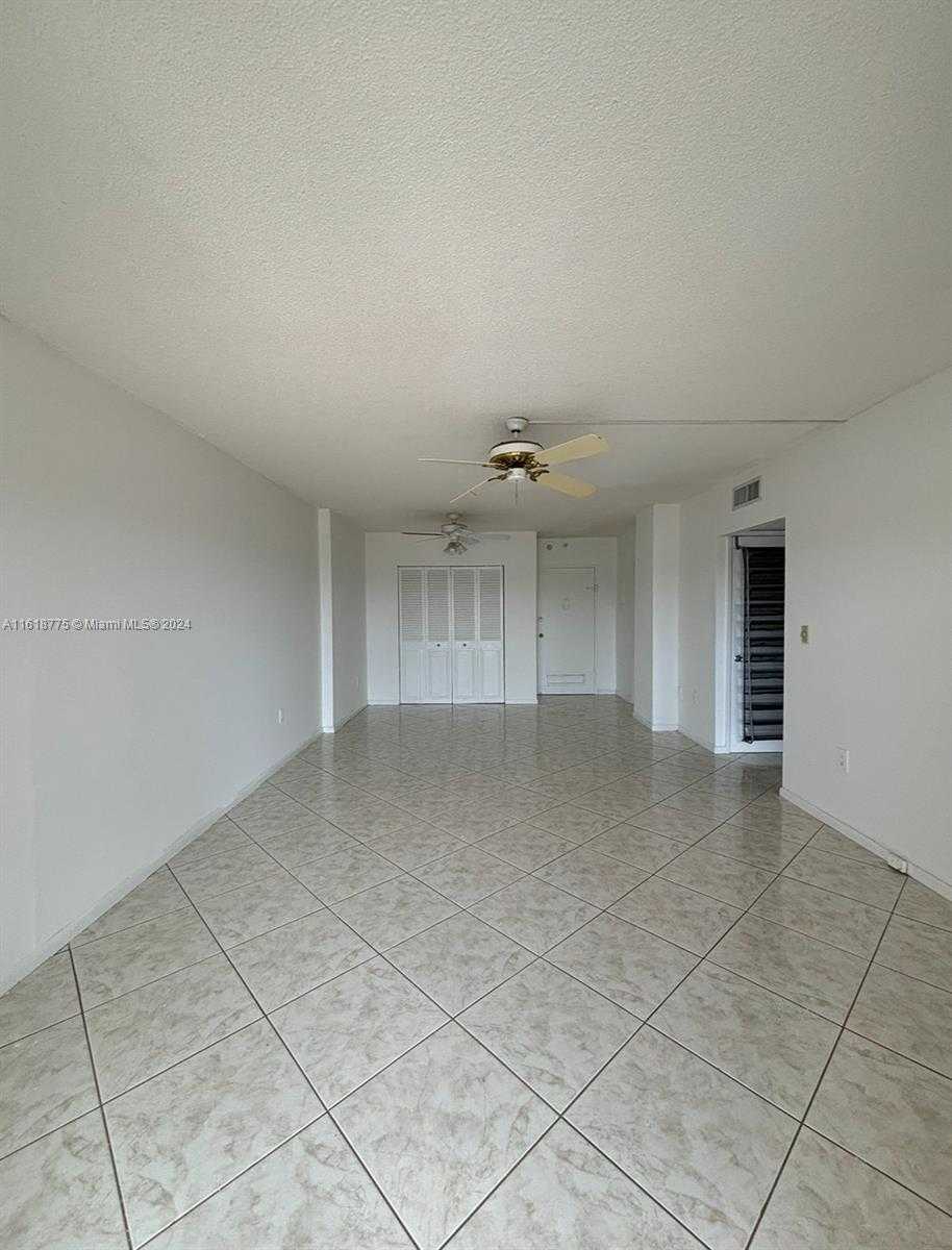 Small Image of 400 KINGS POINT DR #309, Sunny Isles Beach Number 17