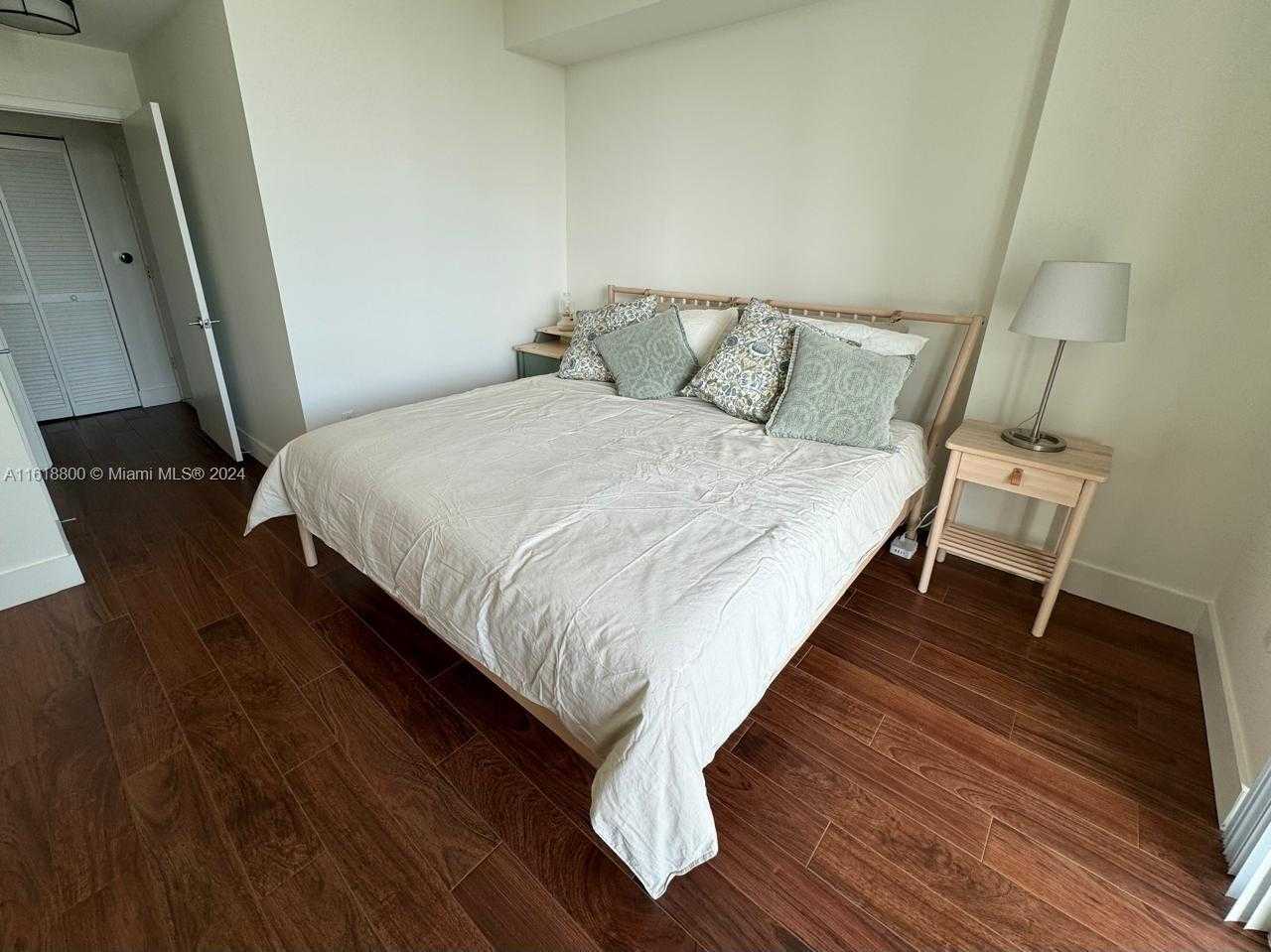 Small Image of 79 SOUTH WEST 12TH ST #1502-S, Miami Number 7