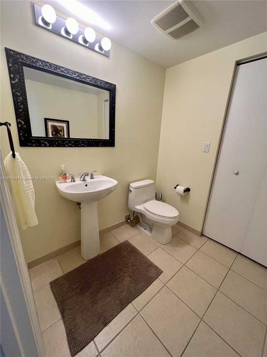Small Image of 16699 COLLINS AVE #2910, Sunny Isles Beach Number 25