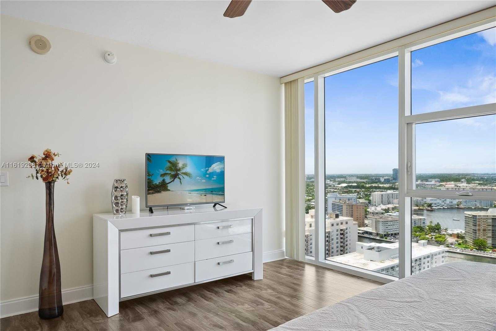 Small Image of 1830 SOUTH OCEAN DR #3107, Hallandale Beach Number 13