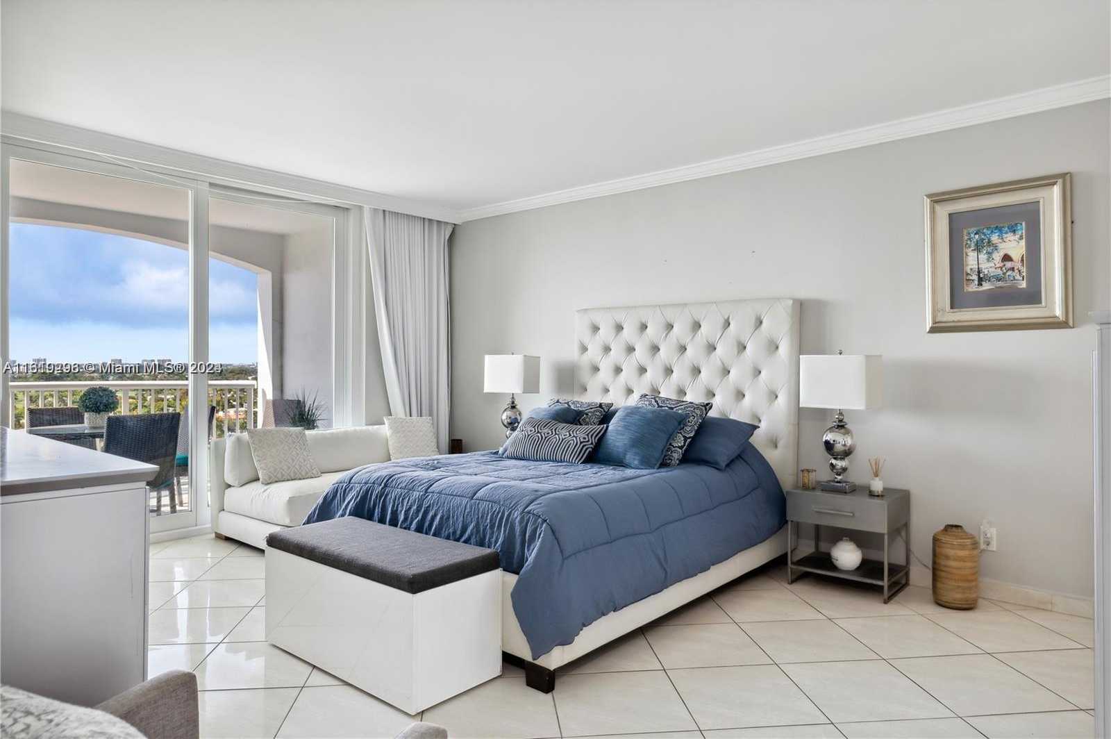 Small Image of 5401 COLLINS AVE #1123, Miami Beach Number 27