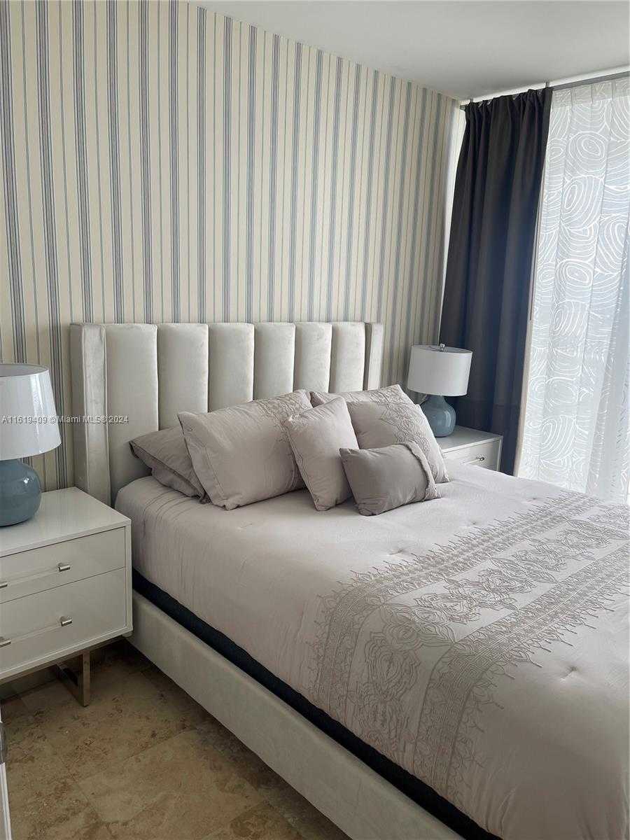 Small Image of 6365 COLLINS AVE #2610, Miami Beach Number 17