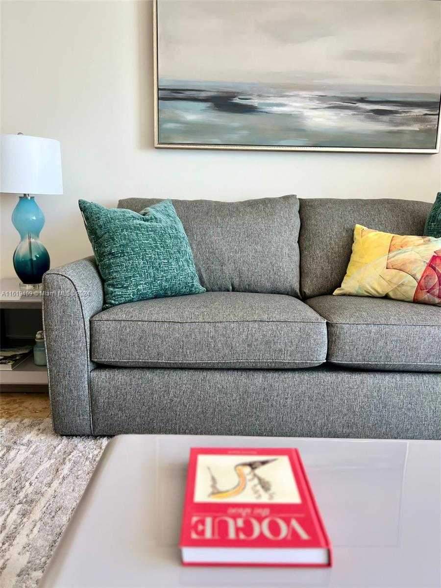 Small Image of 6365 COLLINS AVE #2610, Miami Beach Number 2
