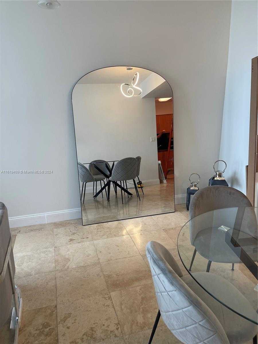 Small Image of 6365 COLLINS AVE #2610, Miami Beach Number 21