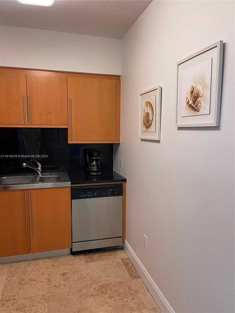 Small Image of 6365 COLLINS AVE #2610, Miami Beach Number 26