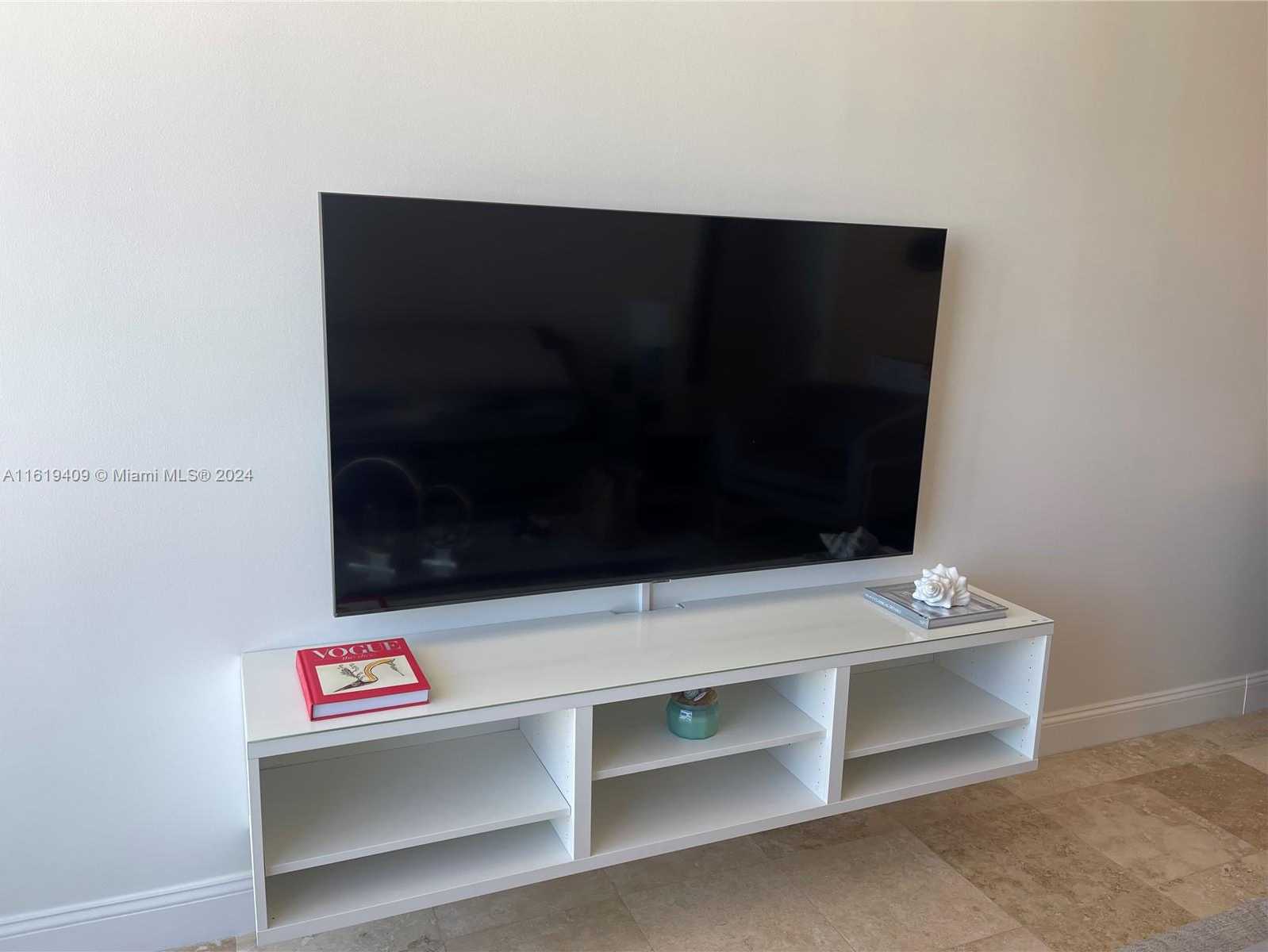Small Image of 6365 COLLINS AVE #2610, Miami Beach Number 31