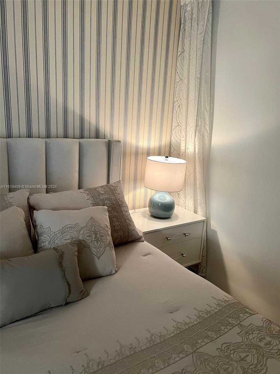 Small Image of 6365 COLLINS AVE #2610, Miami Beach Number 6