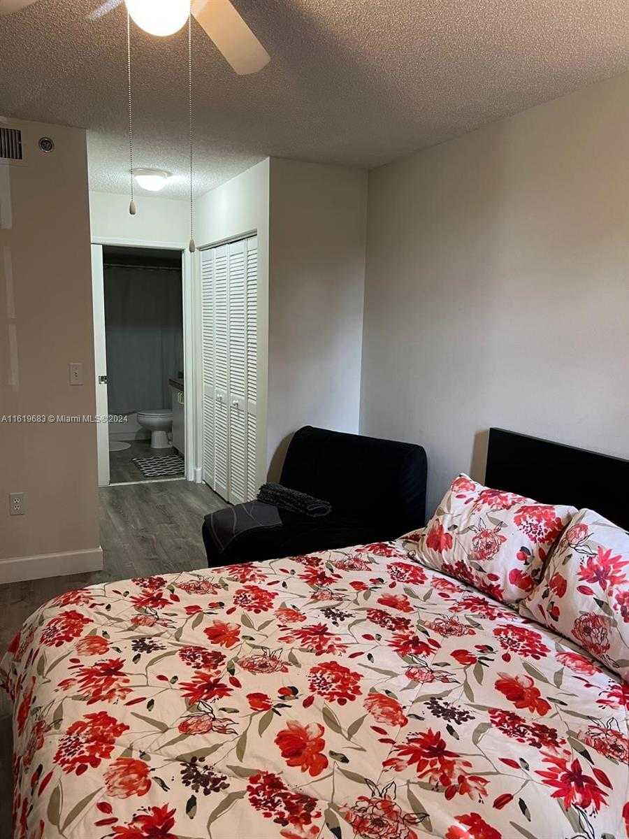 Small Image of 19901 EAST COUNTRY CLUB DR #2207, Aventura Number 12