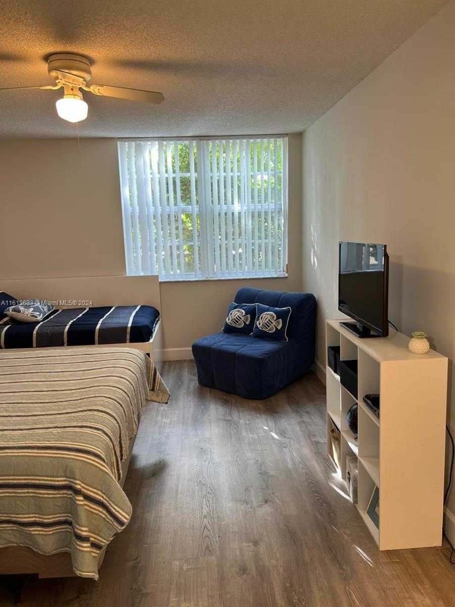 Small Image of 19901 EAST COUNTRY CLUB DR #2207, Aventura Number 18