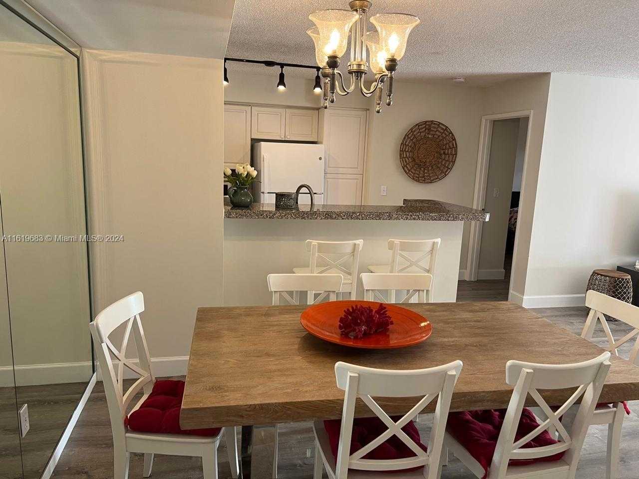 Small Image of 19901 EAST COUNTRY CLUB DR #2207, Aventura Number 4