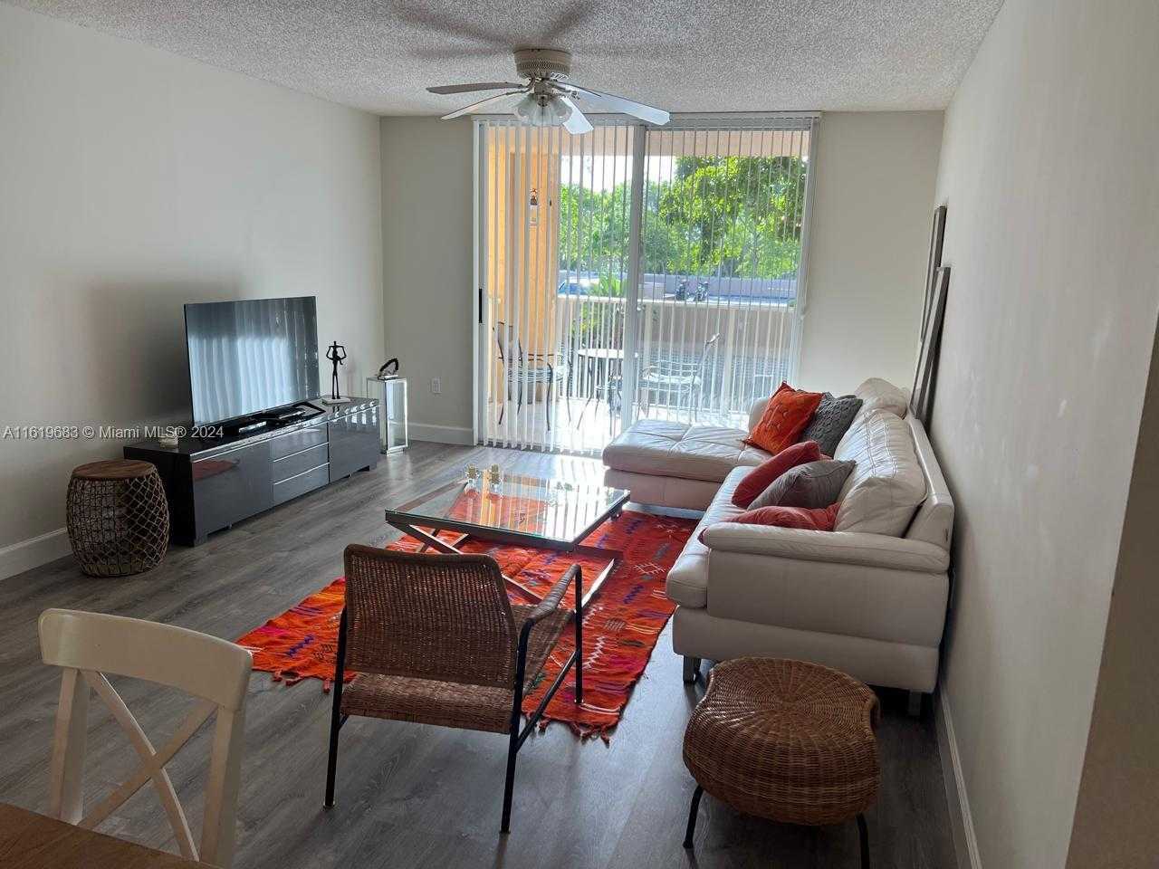 Small Image of 19901 EAST COUNTRY CLUB DR #2207, Aventura Number 6