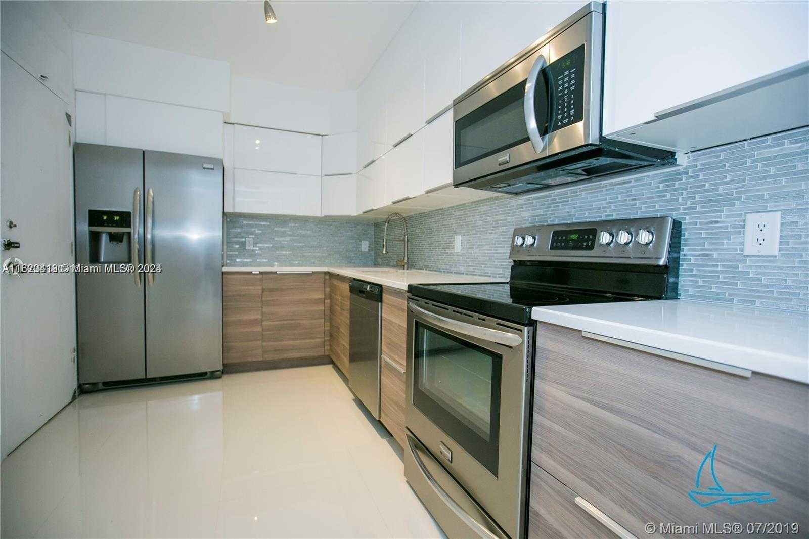 Small Image of 9381 EAST BAY HARBOR DR #302S, Bay Harbor Islands Number 10