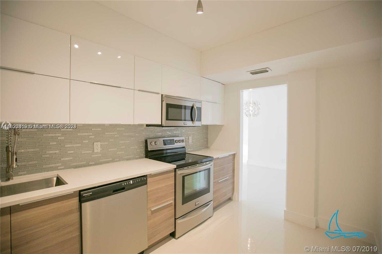 Small Image of 9381 EAST BAY HARBOR DR #302S, Bay Harbor Islands Number 11