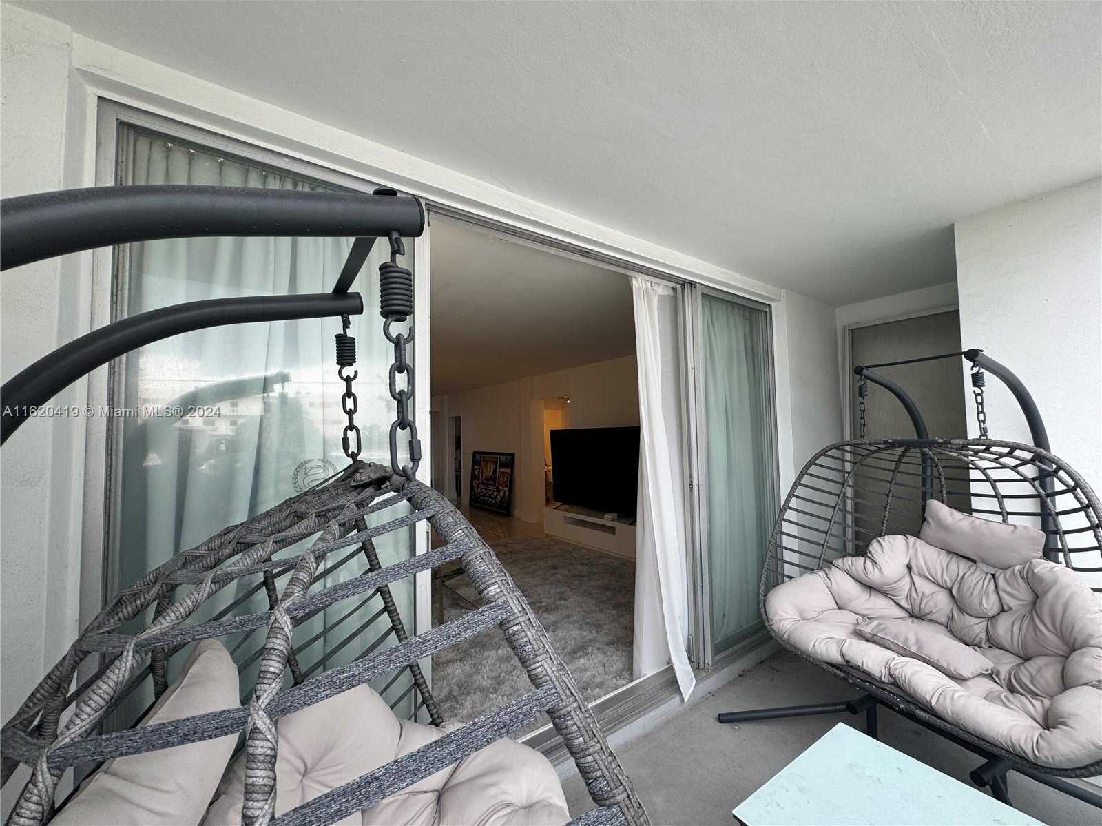 Small Image of 9381 EAST BAY HARBOR DR #302S, Bay Harbor Islands Number 17
