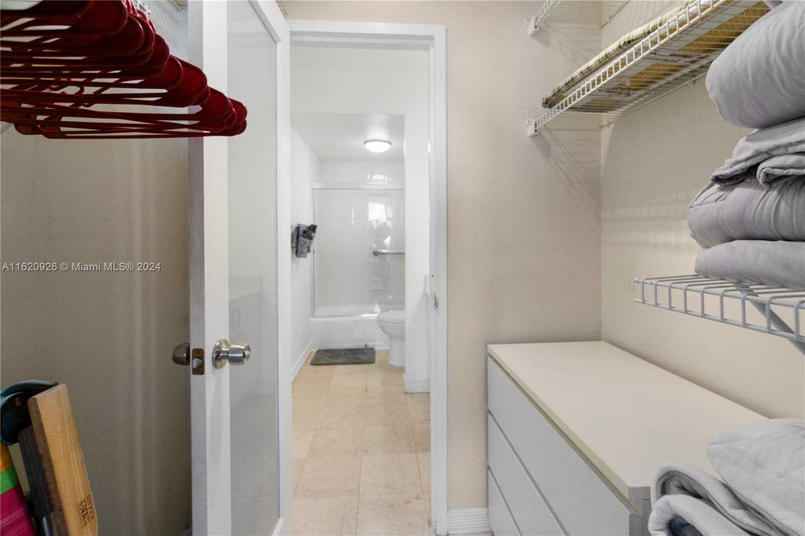 Small Image of 100 LINCOLN RD #820, Miami Beach Number 12