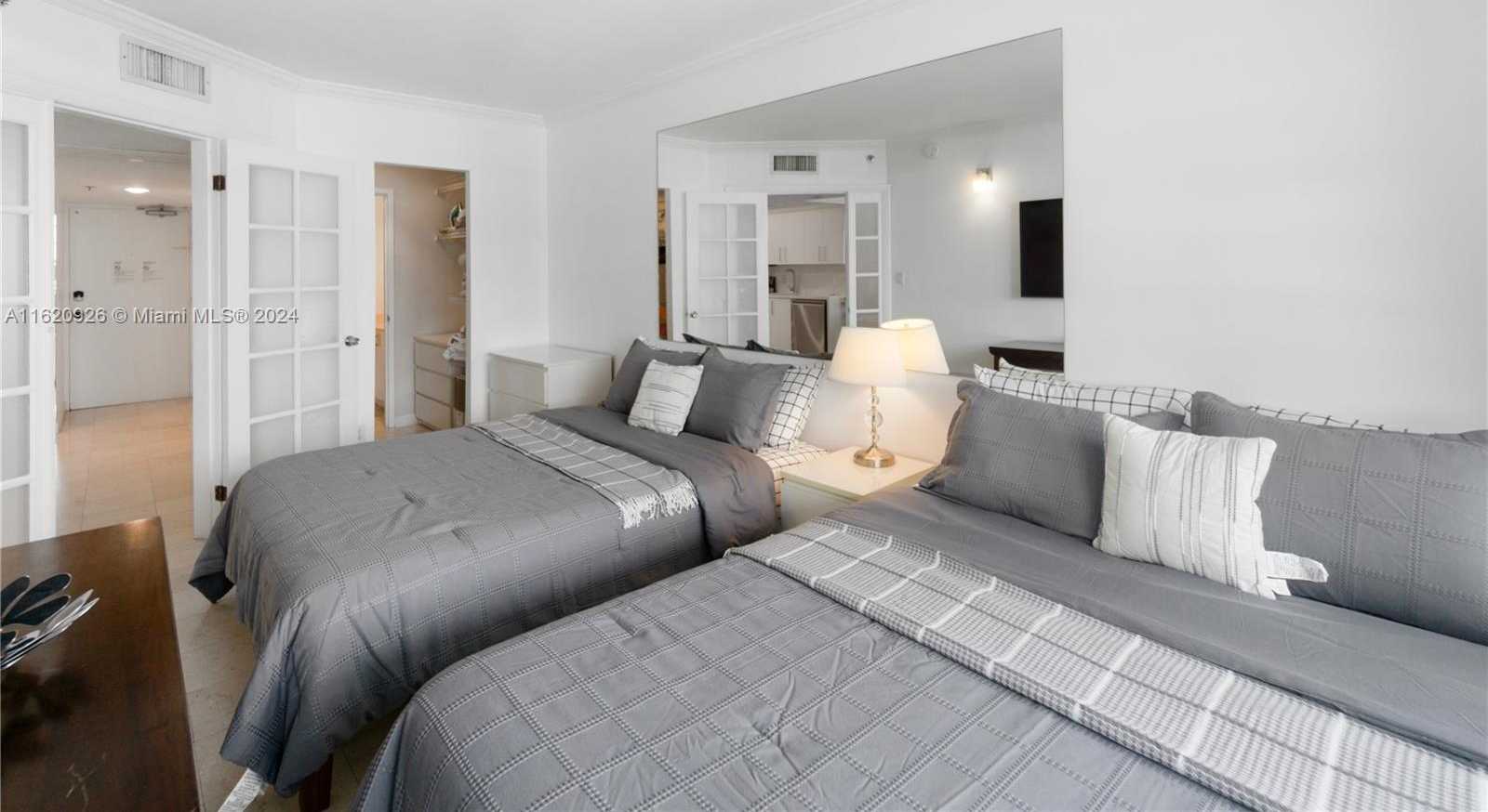 Small Image of 100 LINCOLN RD #820, Miami Beach Number 8