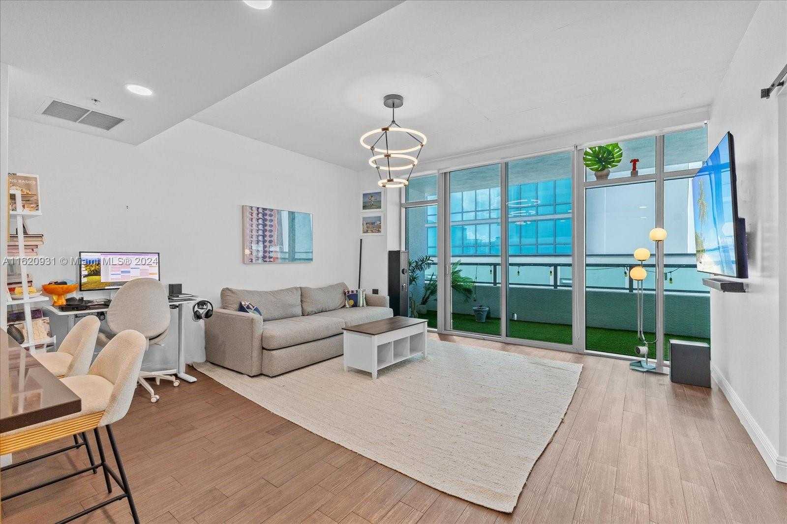 Small Image of 3301 NORTH EAST 1ST AVE #L0202, Miami Number 4