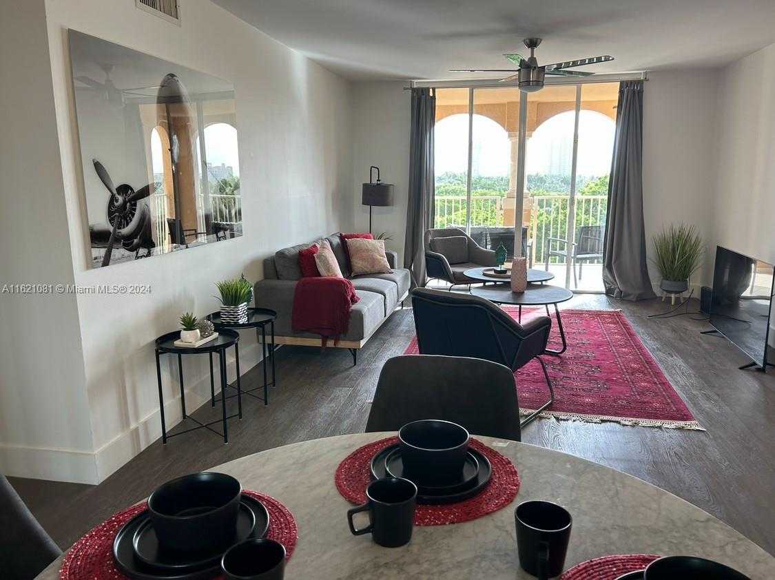 Small Image of 19999 E Country Club Dr, Aventura, FL 33180, USA Number 5