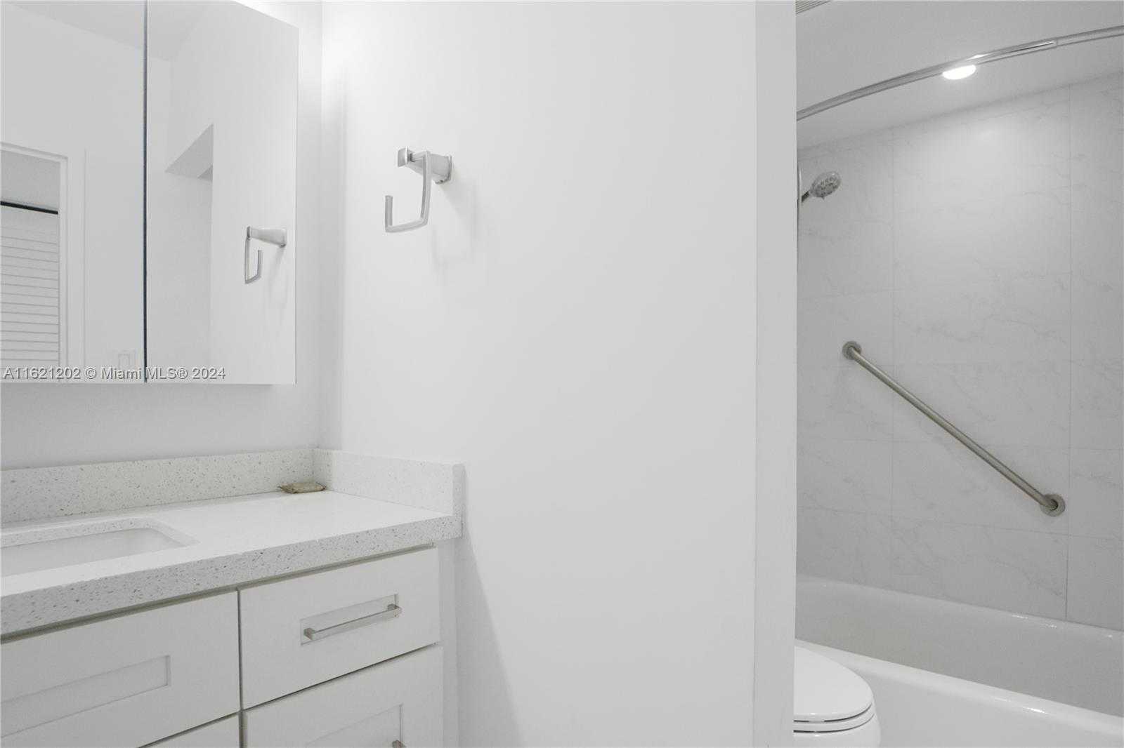 Small Image of 100 LINCOLN RD #436, Miami Beach Number 10