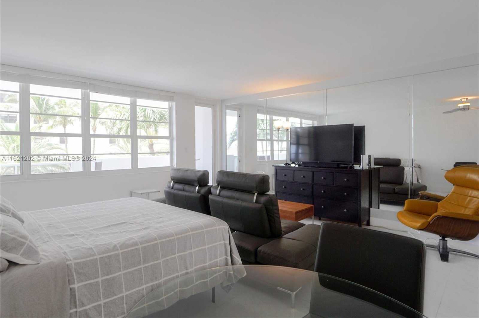 Small Image of 100 LINCOLN RD #436, Miami Beach Number 4