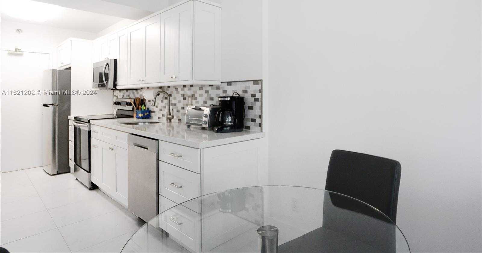 Small Image of 100 LINCOLN RD #436, Miami Beach Number 9