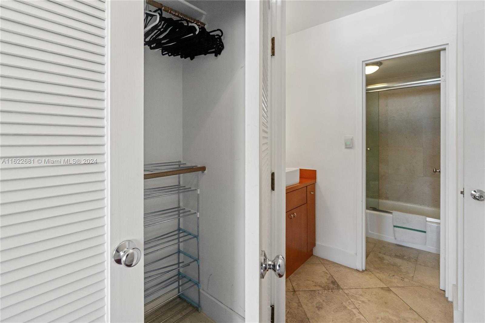 Small Image of 100 LINCOLN RD #1422, Miami Beach Number 23