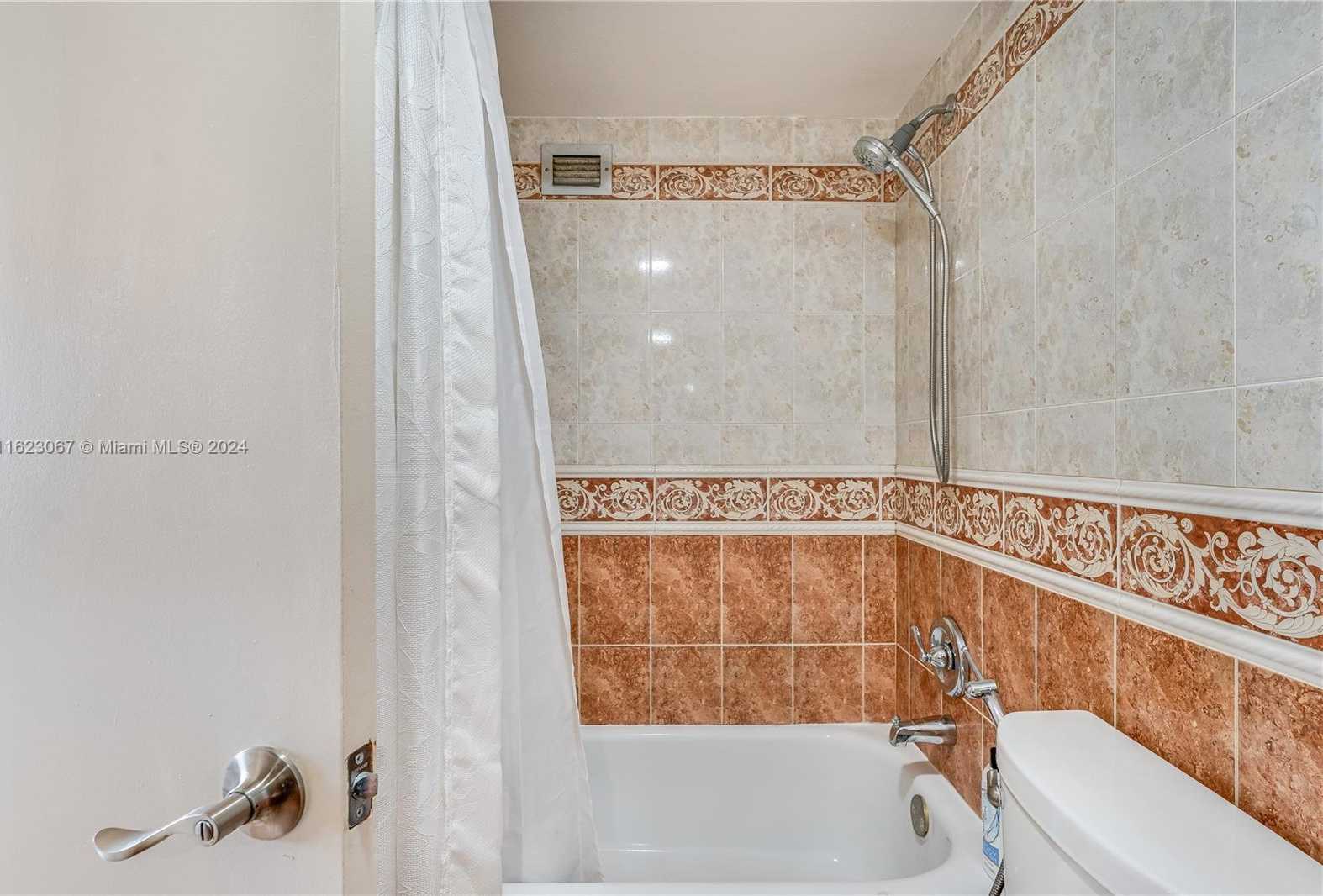 Small Image of 2201 SOUTH OCEAN DR #2005, Hollywood Number 17