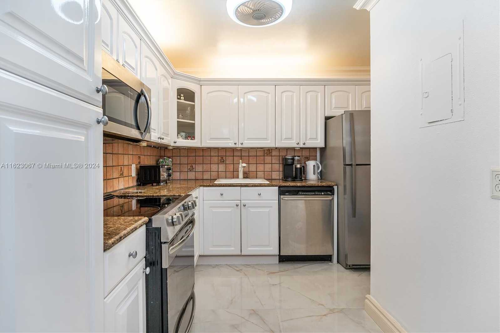 Small Image of 2201 SOUTH OCEAN DR #2005, Hollywood Number 20