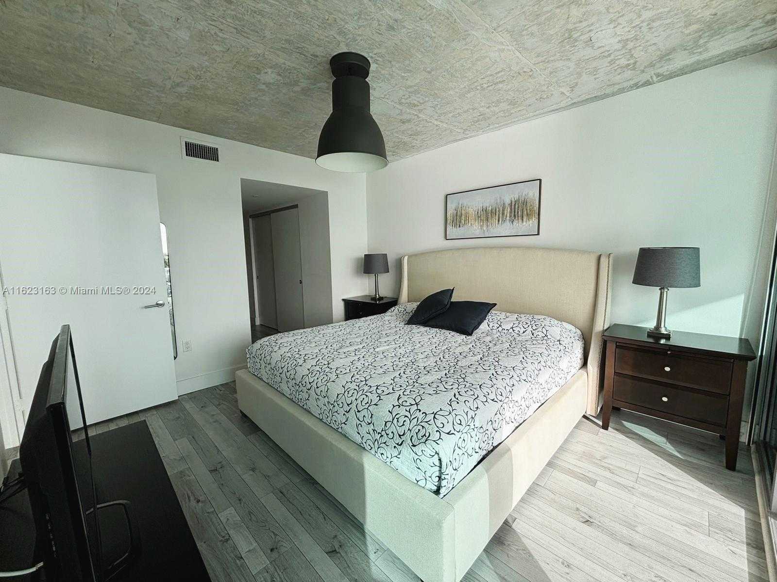 Small Image of 6620 INDIAN CREEK DR #509, Miami Beach Number 17