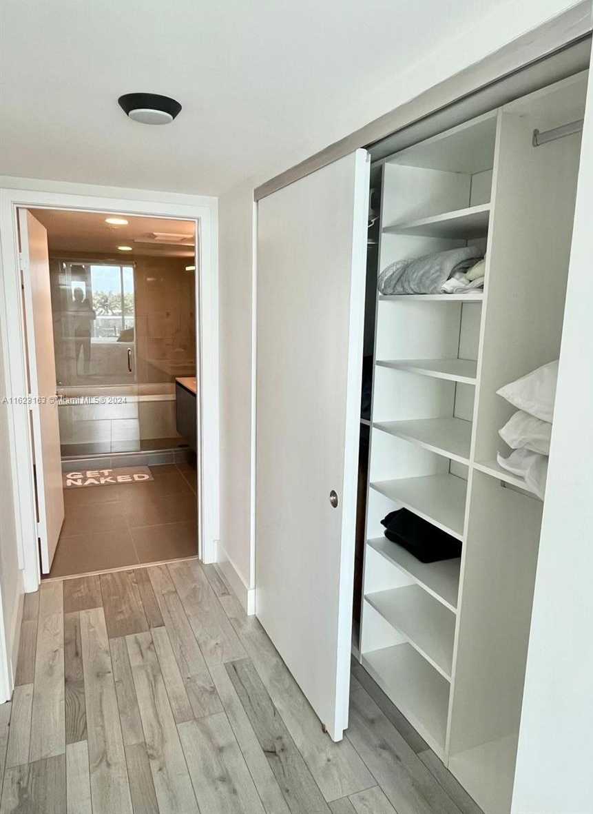 Small Image of 6620 INDIAN CREEK DR #509, Miami Beach Number 18