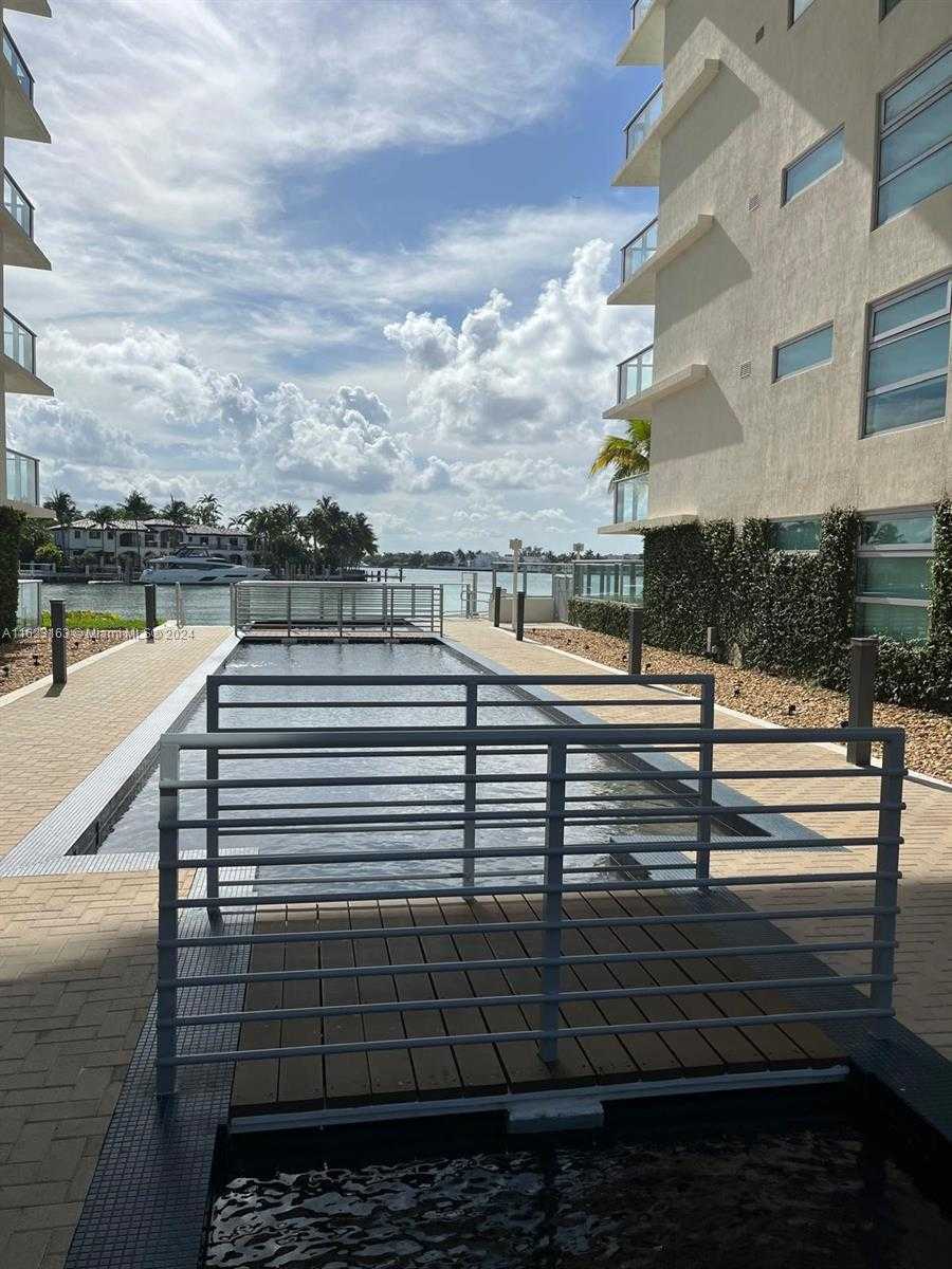 Small Image of 6620 INDIAN CREEK DR #509, Miami Beach Number 47