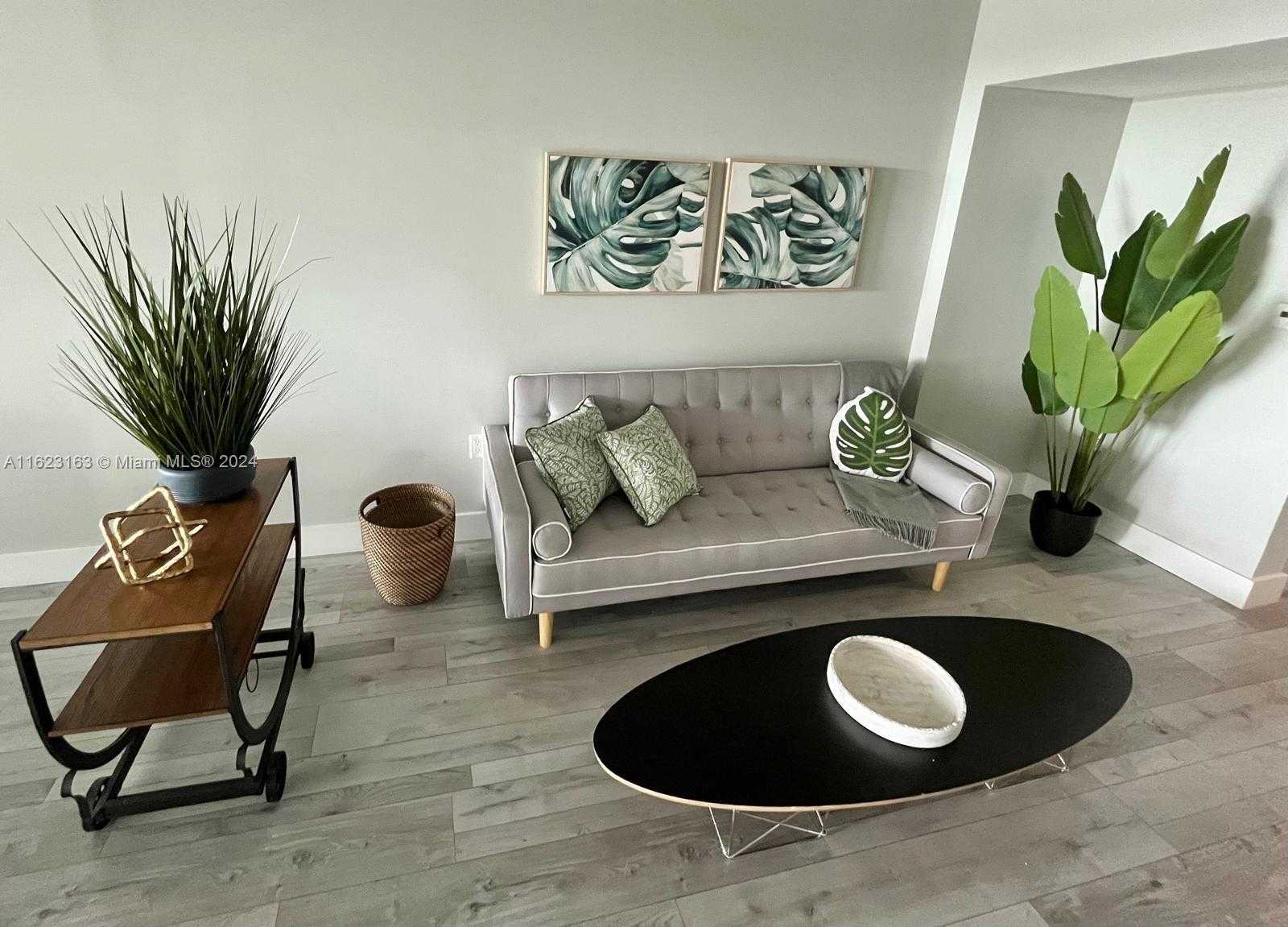 Small Image of 6620 INDIAN CREEK DR #509, Miami Beach Number 5