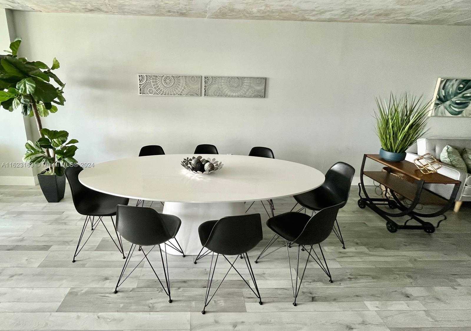 Small Image of 6620 INDIAN CREEK DR #509, Miami Beach Number 7