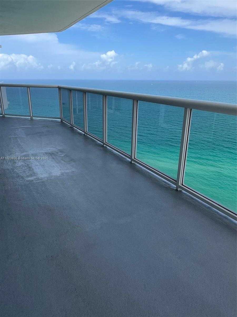 Small Image of 6301 COLLINS AVE #3002, Miami Beach Number 10