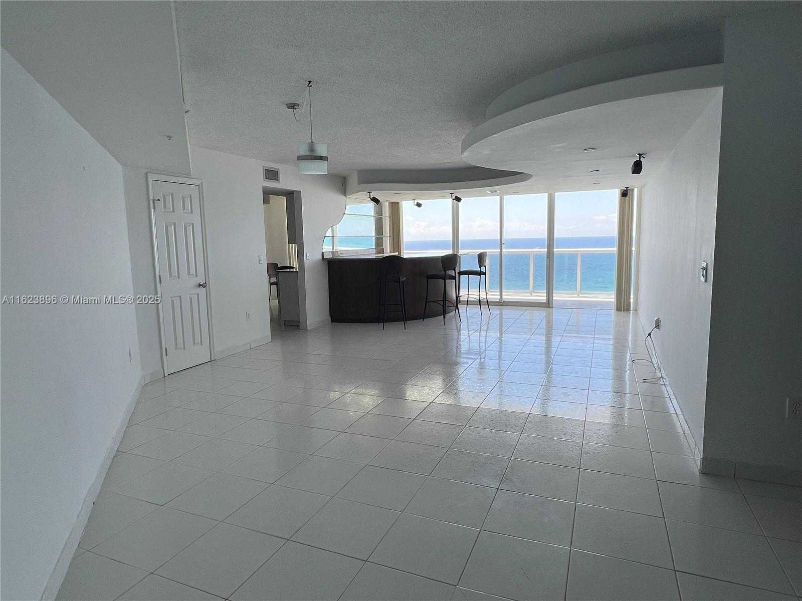 Small Image of 6301 COLLINS AVE #3002, Miami Beach Number 11