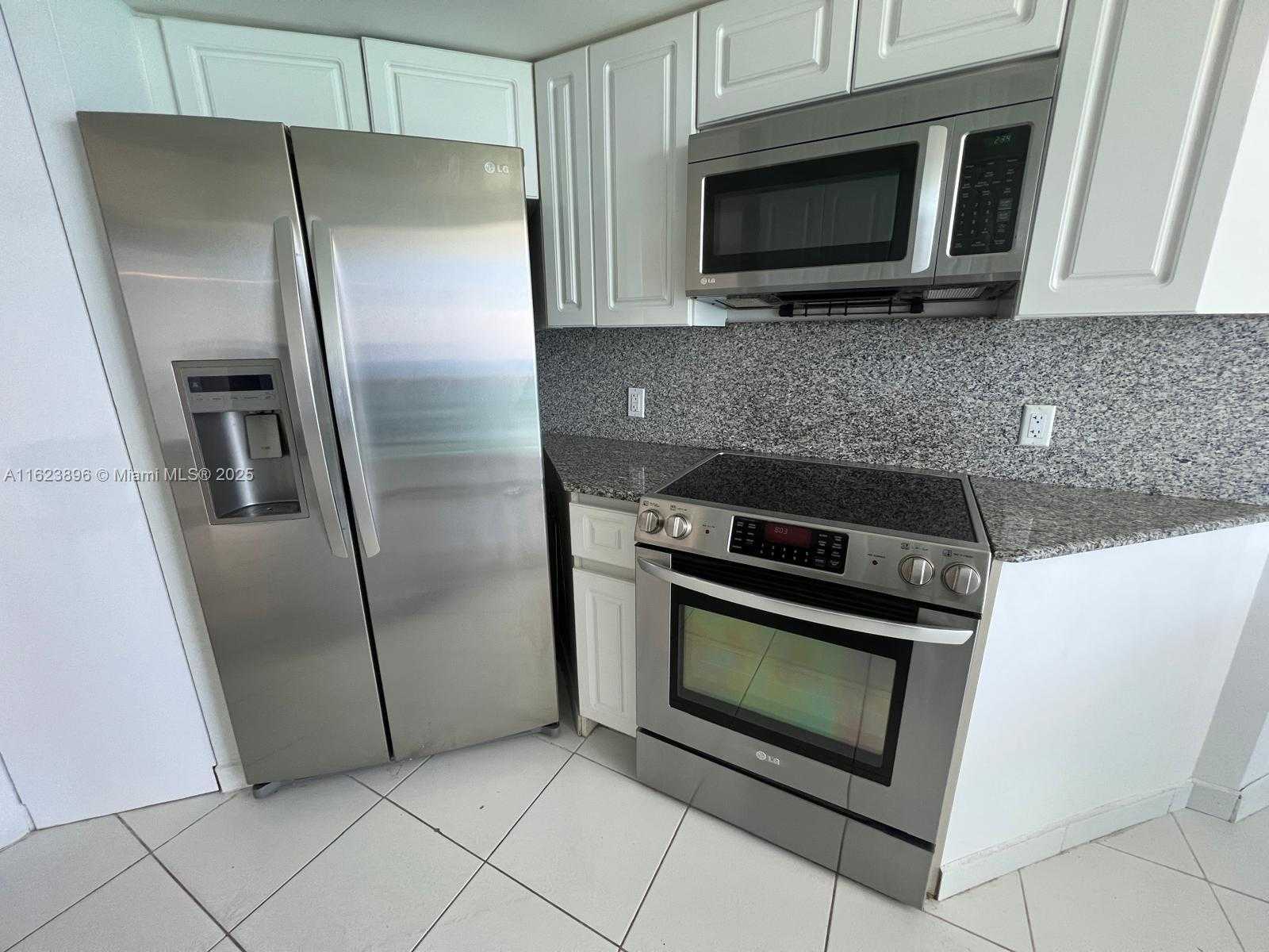 Small Image of 6301 COLLINS AVE #3002, Miami Beach Number 23
