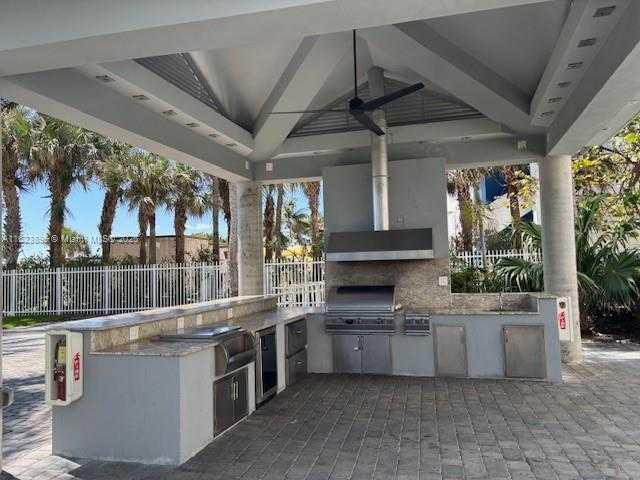 Small Image of 6301 COLLINS AVE #3002, Miami Beach Number 24