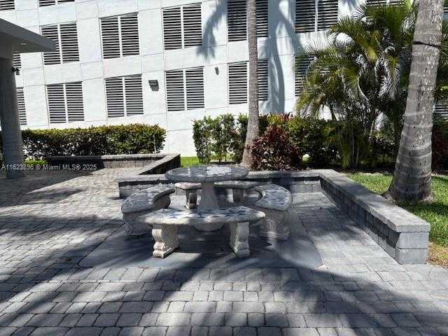 Small Image of 6301 COLLINS AVE #3002, Miami Beach Number 25
