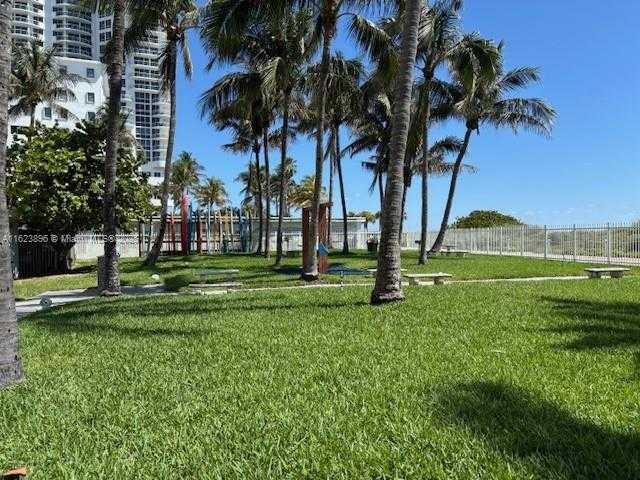 Small Image of 6301 COLLINS AVE #3002, Miami Beach Number 28