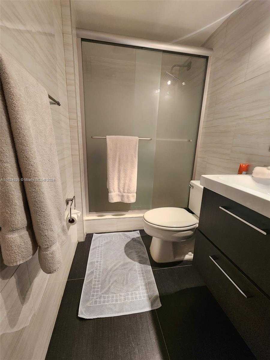 Small Image of 3731 NORTH COUNTRY CLUB DR #2127, Aventura Number 28