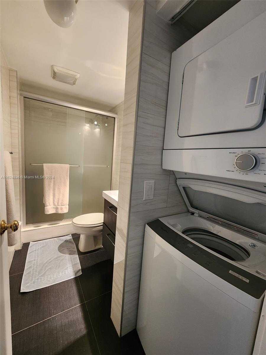 Small Image of 3731 NORTH COUNTRY CLUB DR #2127, Aventura Number 29