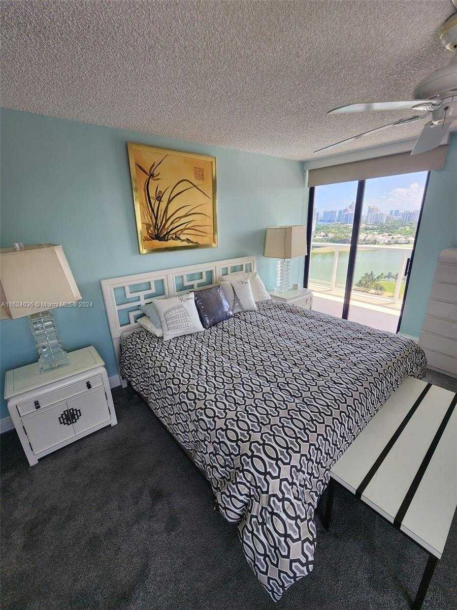 Small Image of 3731 NORTH COUNTRY CLUB DR #2127, Aventura Number 32