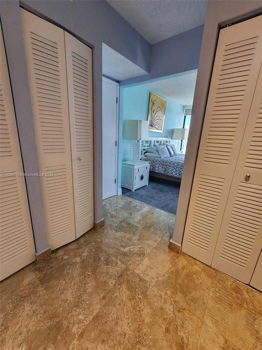 Small Image of 3731 NORTH COUNTRY CLUB DR #2127, Aventura Number 34