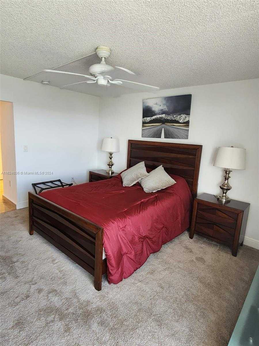 Small Image of 3731 NORTH COUNTRY CLUB DR #2127, Aventura Number 39