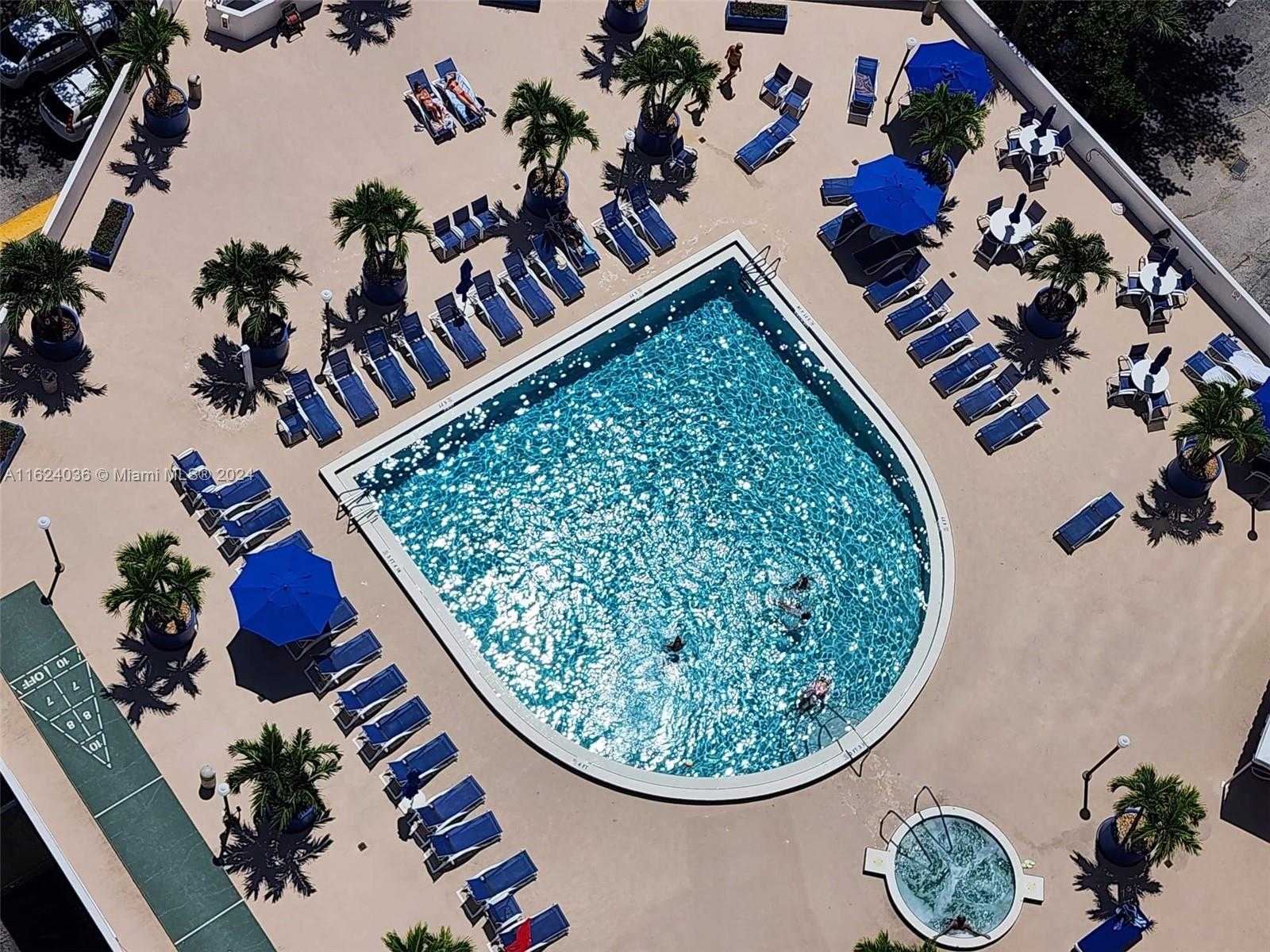 Small Image of 3731 NORTH COUNTRY CLUB DR #2127, Aventura Number 49