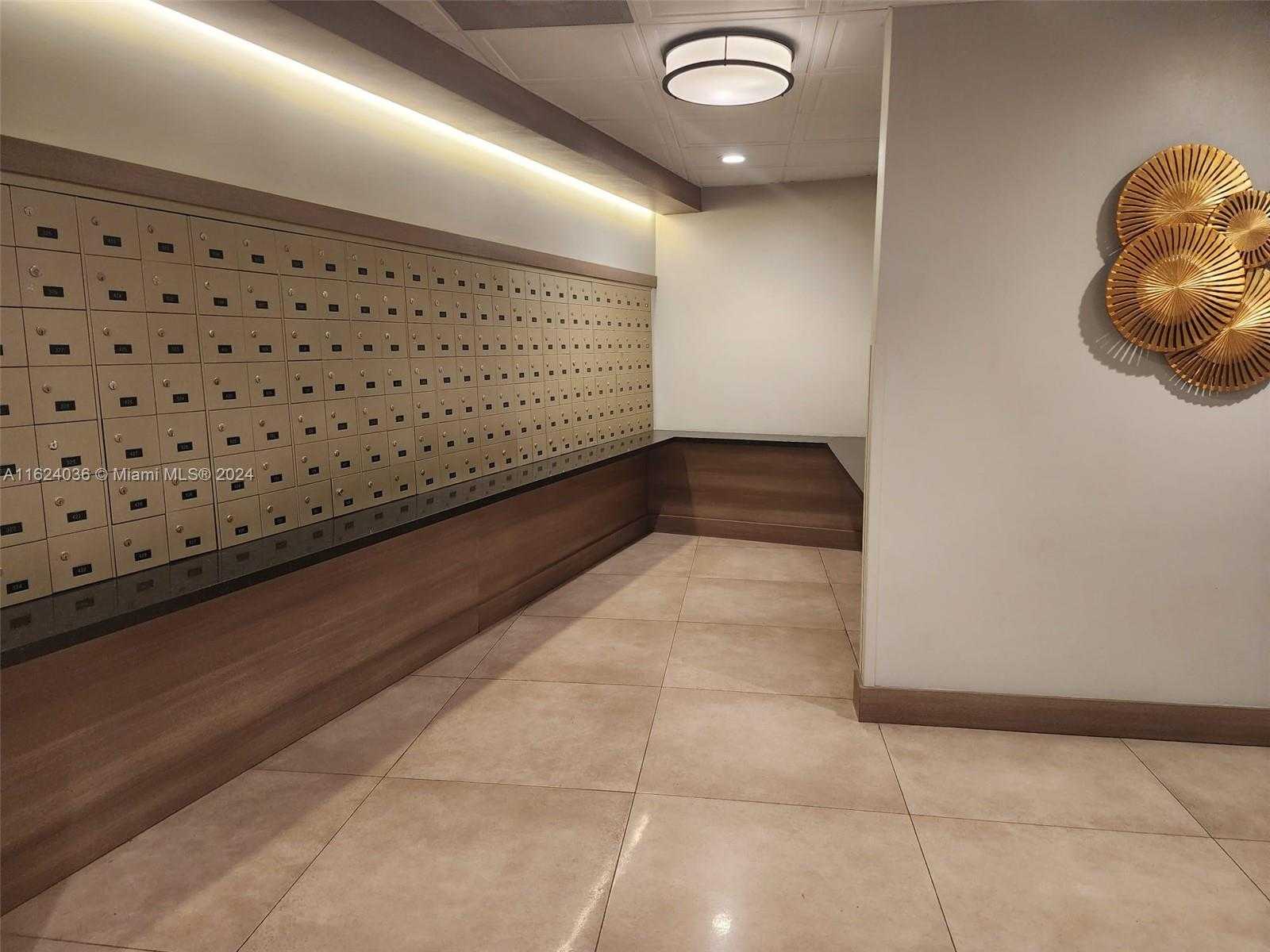 Small Image of 3731 NORTH COUNTRY CLUB DR #2127, Aventura Number 9