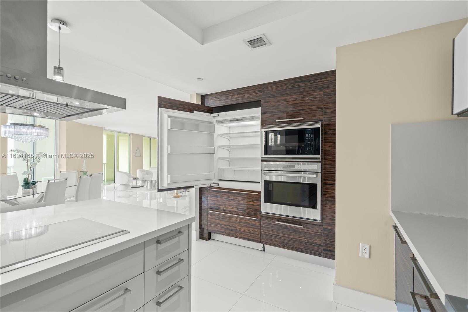 Small Image of 150 SUNNY ISLES BLVD #1-UPH2, Sunny Isles Beach Number 13